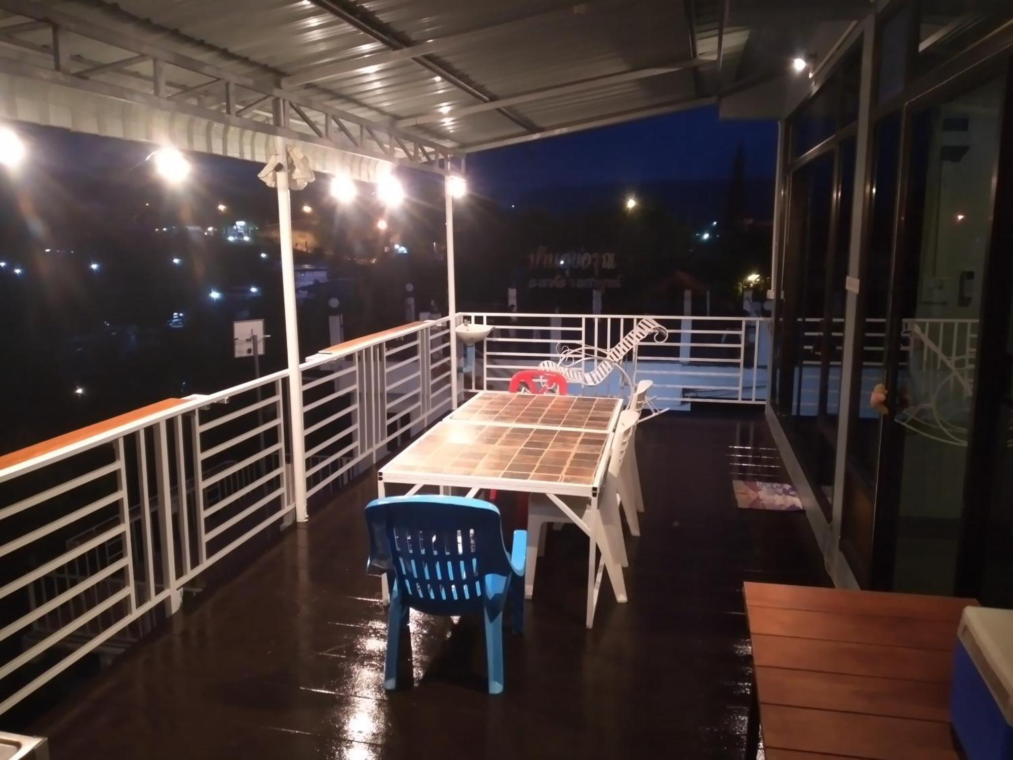 บ้านแช่มช้อย Khao Kho Rom bilde